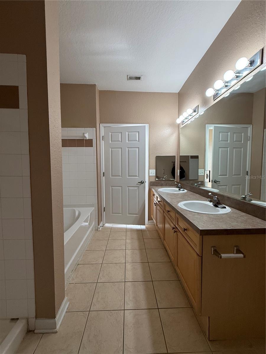 TERRACE RIDGE AT TOWN CENTER EAST CONDO - Residential