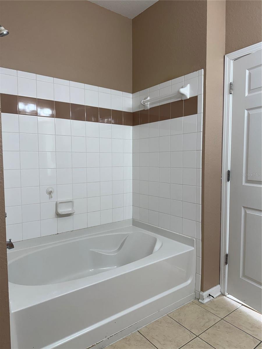 TERRACE RIDGE AT TOWN CENTER EAST CONDO - Residential