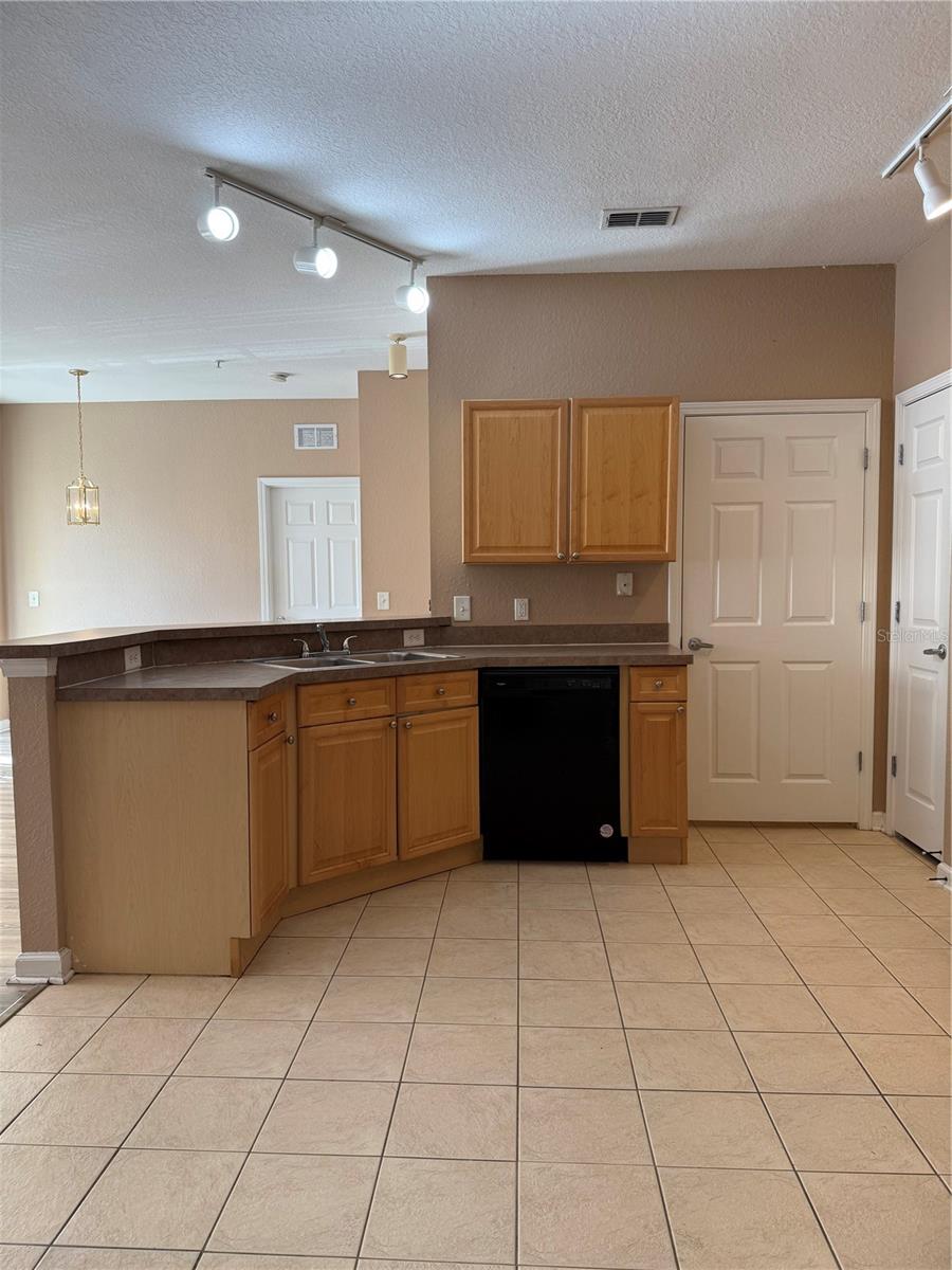 413 TERRACE RIDGE CIRCLE 413