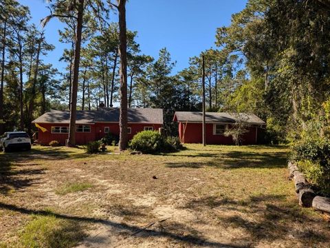 A home in OCKLAWAHA