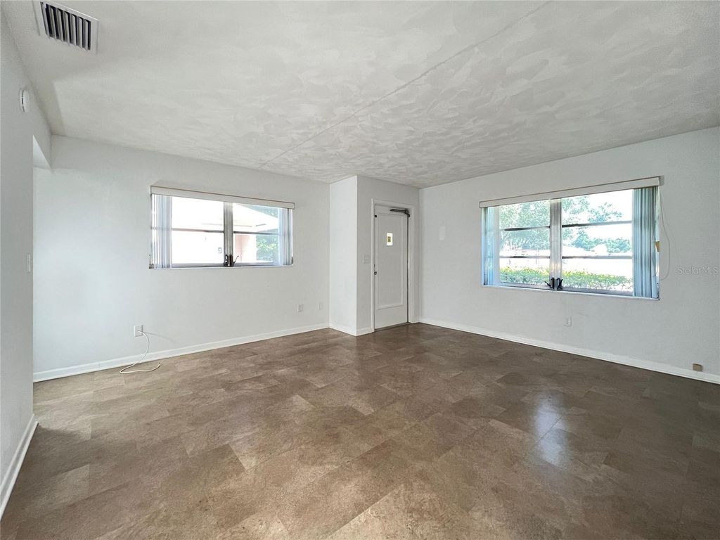 Photo of 696 Avenue C SE, Winter Haven, FL 33880 (MLS # P4937590)