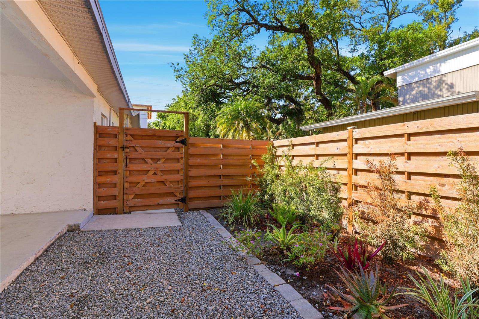 CORWOOD PARK - Residential