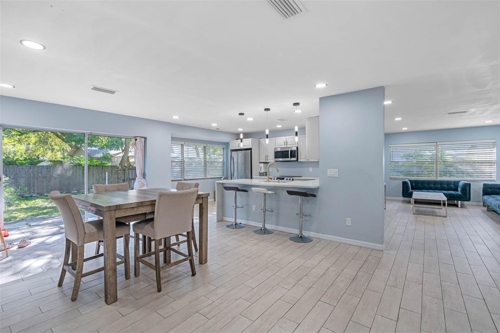 NORTH POINTE UNIT III - Residential