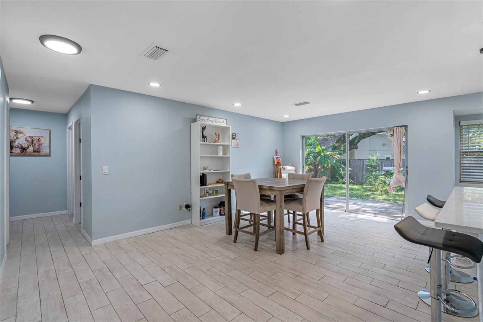 NORTH POINTE UNIT III - Residential