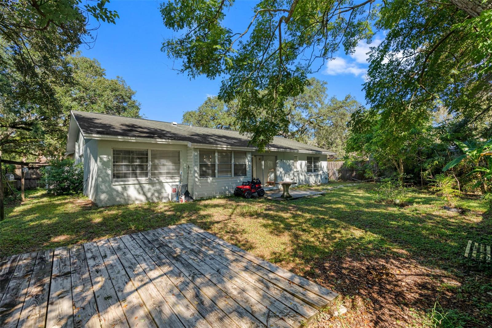 NORTH POINTE UNIT III - Residential