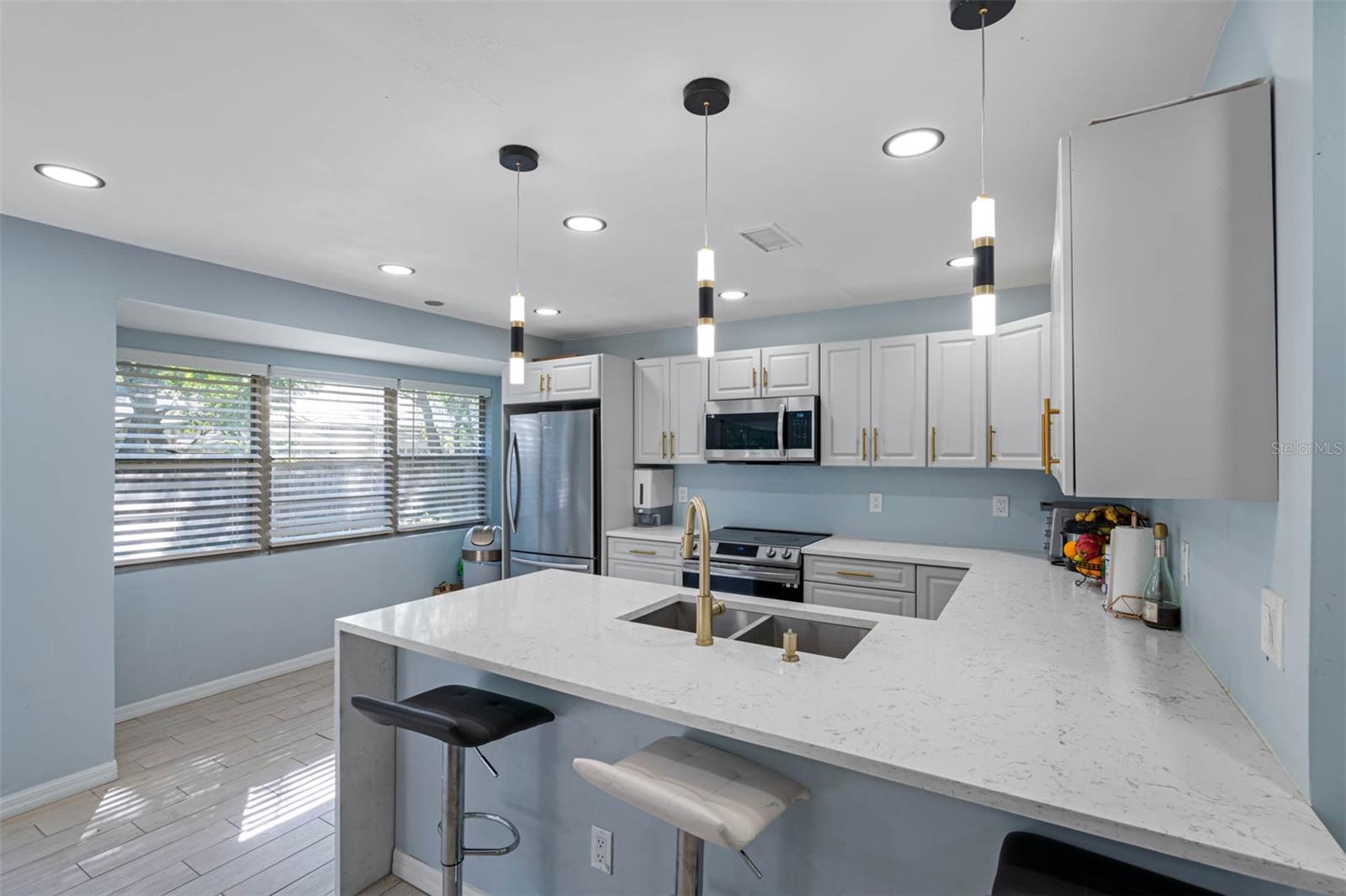 NORTH POINTE UNIT III - Residential