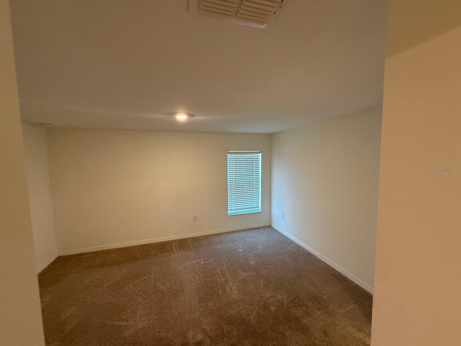 RIDGE/SWAN LAKE - Residential