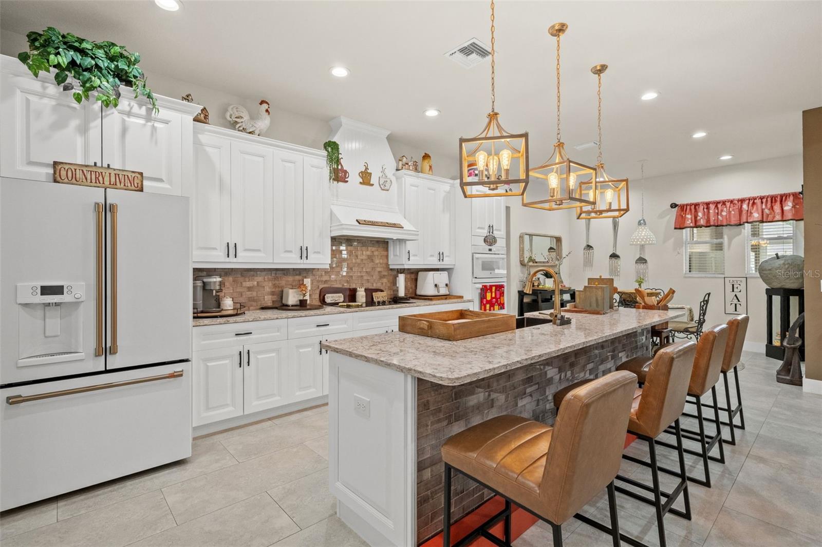 BLESSED ESTATES - Residential