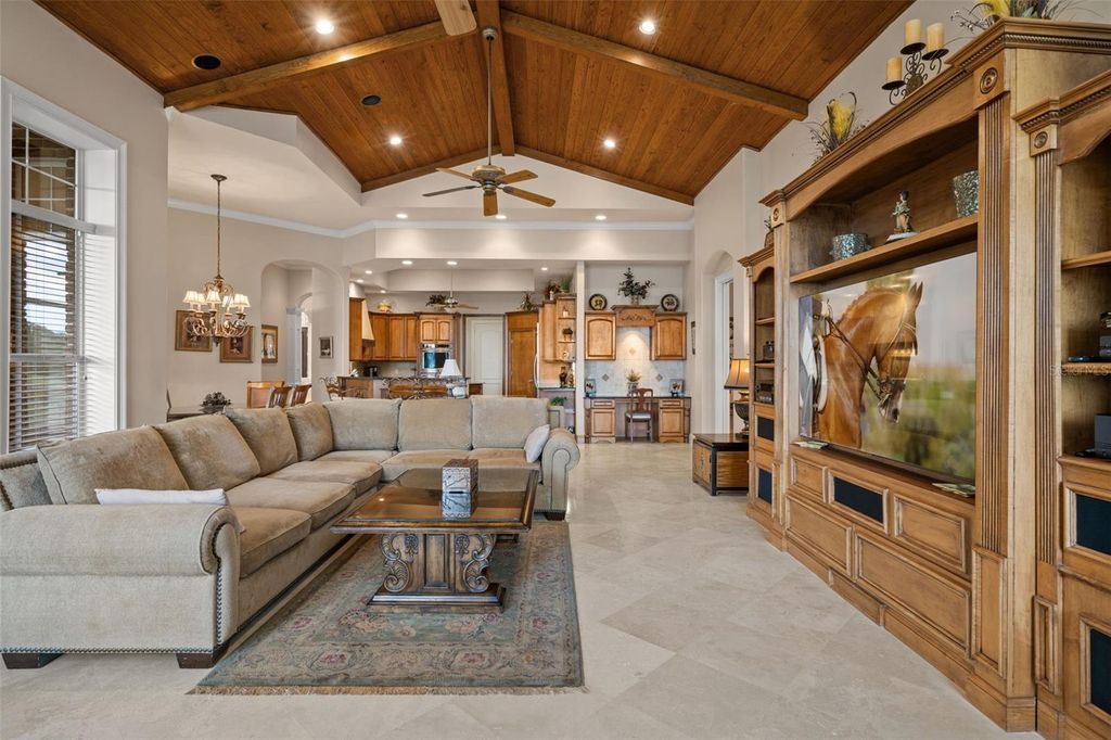 Photo of 631 Old Mount Dora Road, Eustis, FL 32726 (MLS # O6343073)