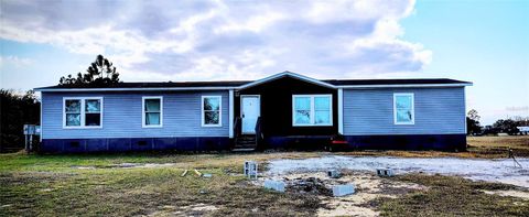 Photo of 15971 SE 108th Loop, Ocklawaha, FL 32179 (MLS # G5107565)