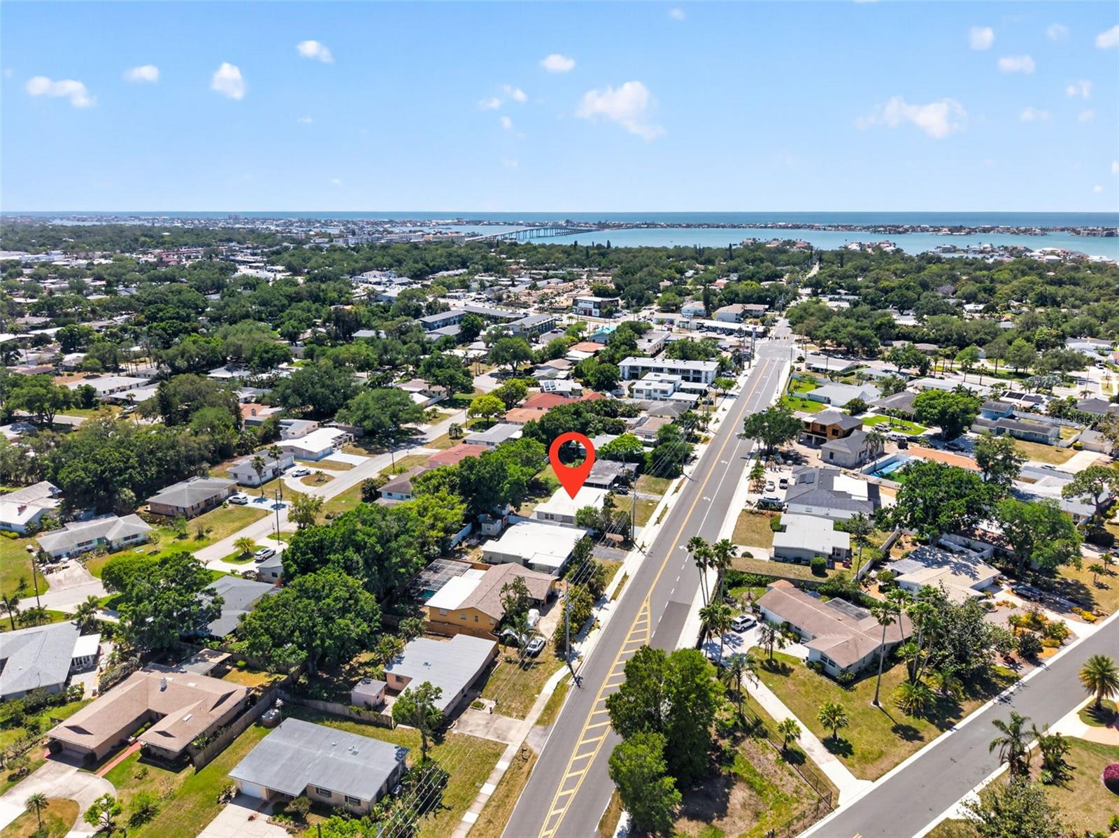 LAKE BELLEAIR - Residential