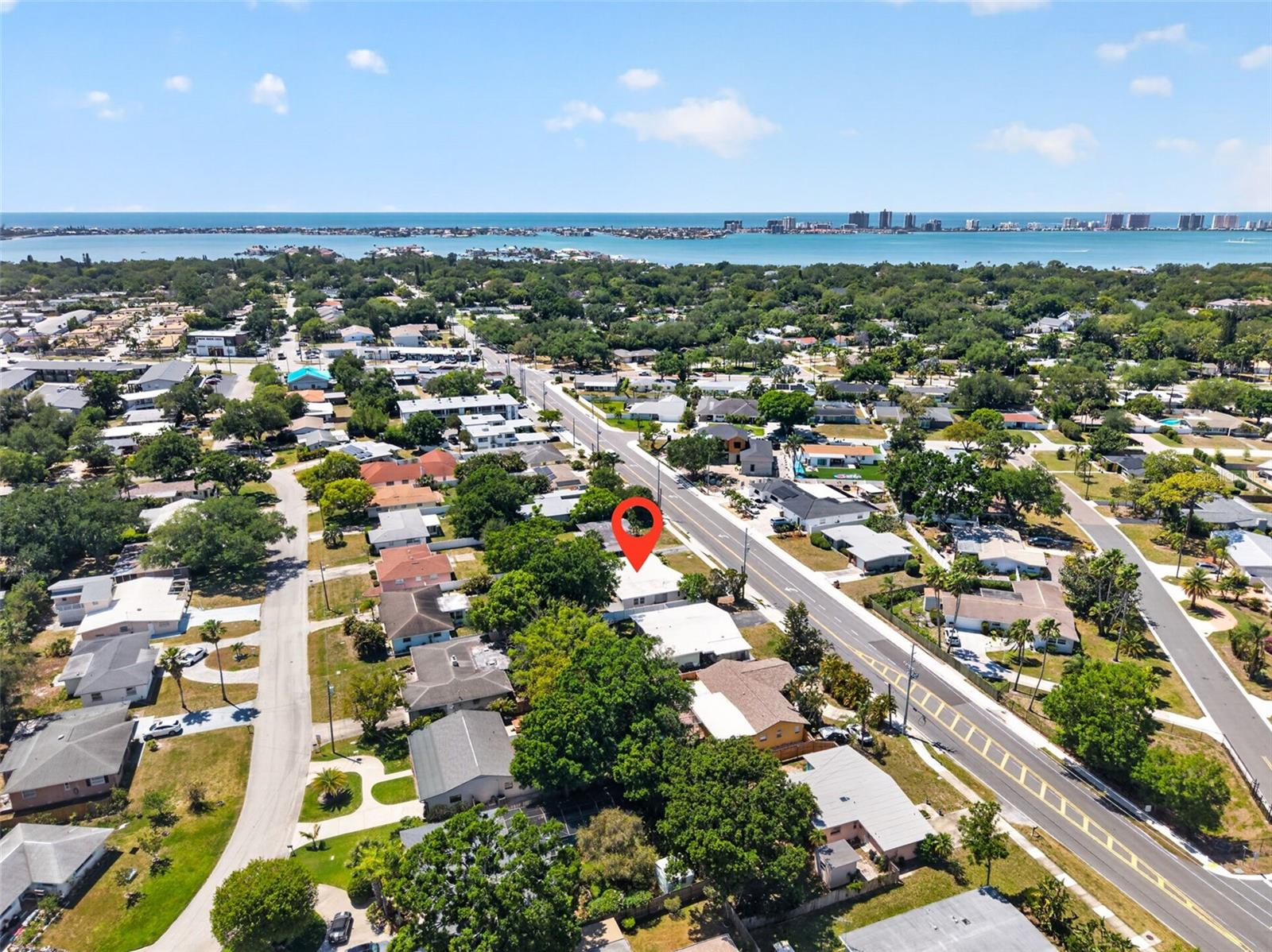 LAKE BELLEAIR - Residential