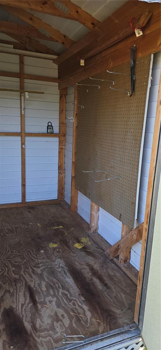 THOMPSON ADD - Residential Lease