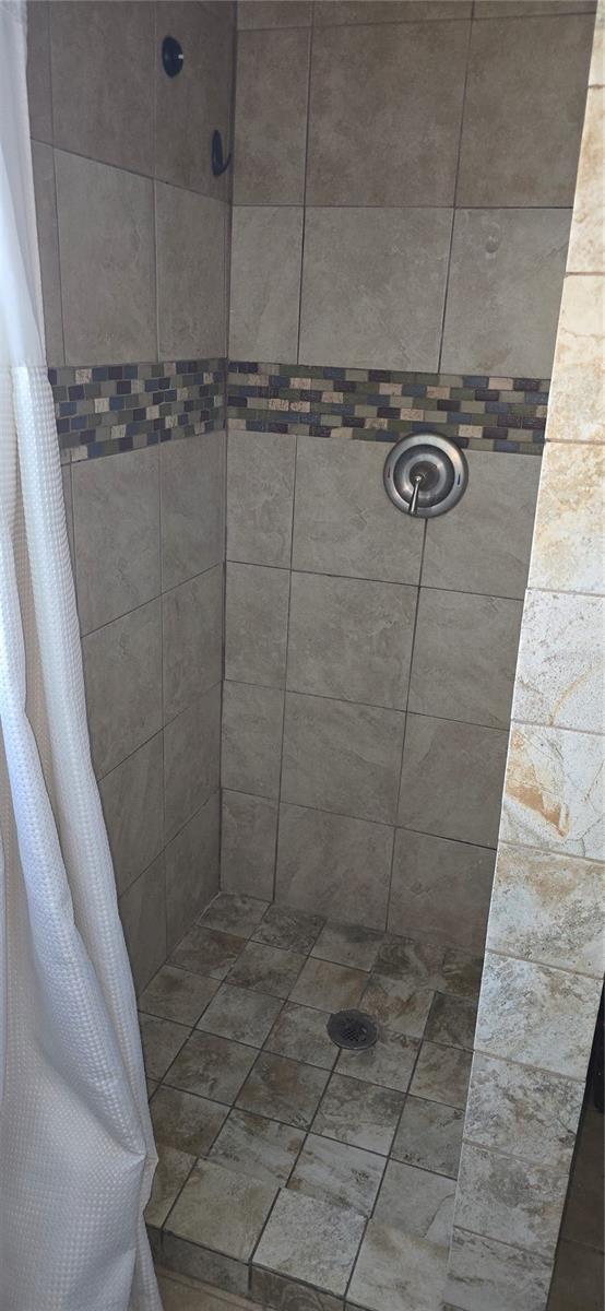 THOMPSON ADD - Residential Lease