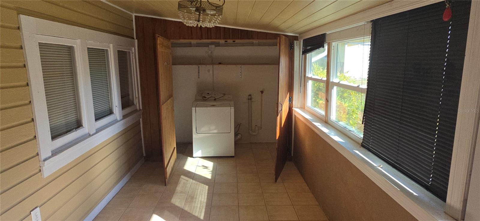 THOMPSON ADD - Residential Lease