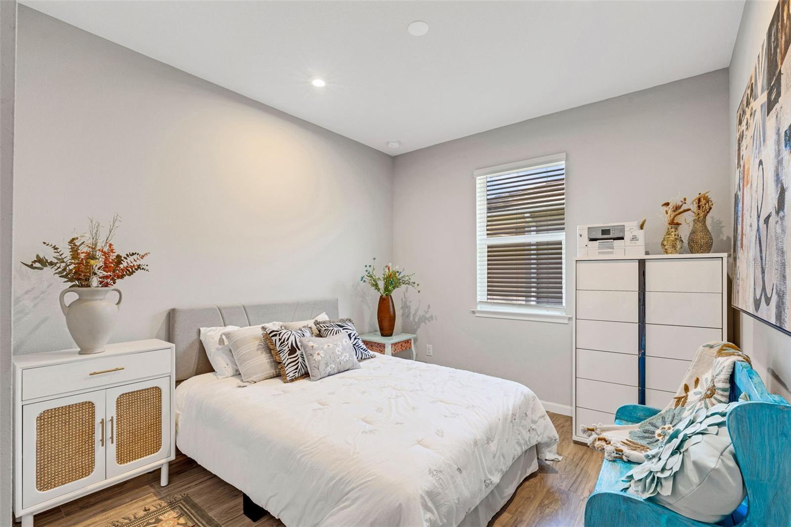 SUNSTONE AT WELLEN PARK - Residential