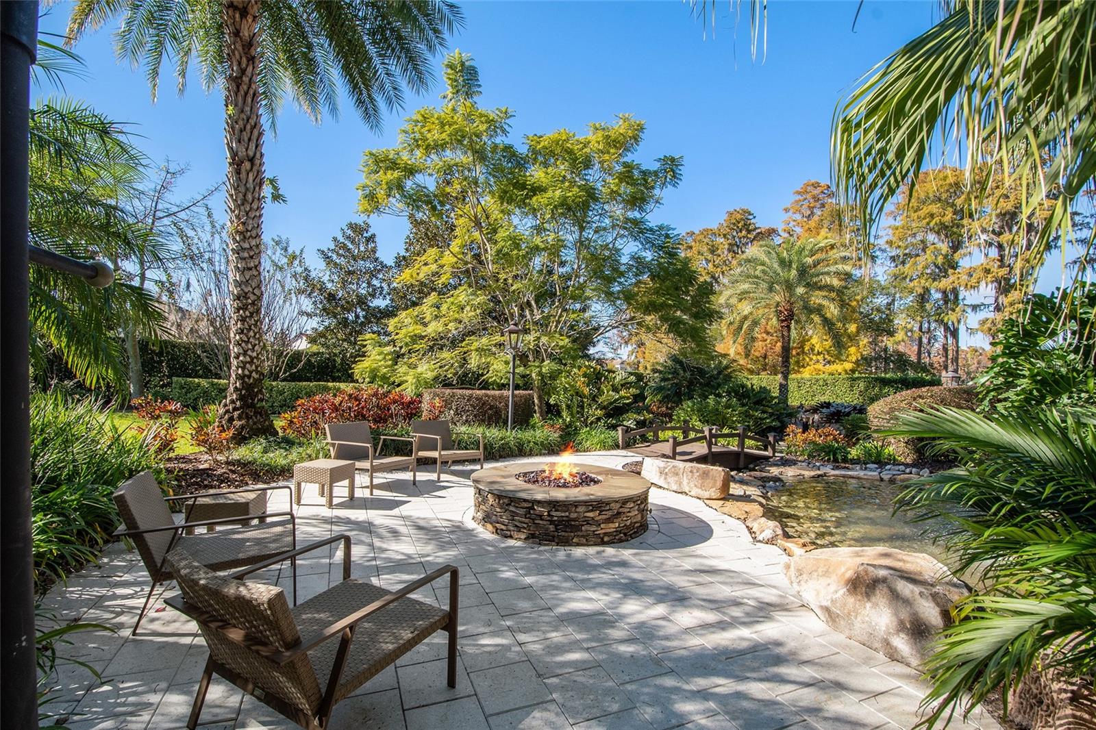 KEENES POINTE - Residential