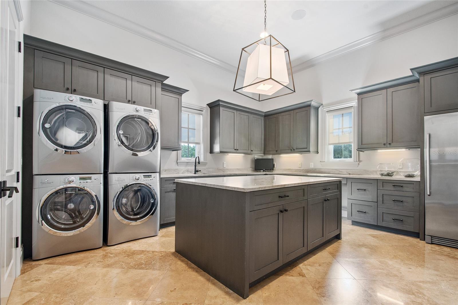 KEENES POINTE - Residential