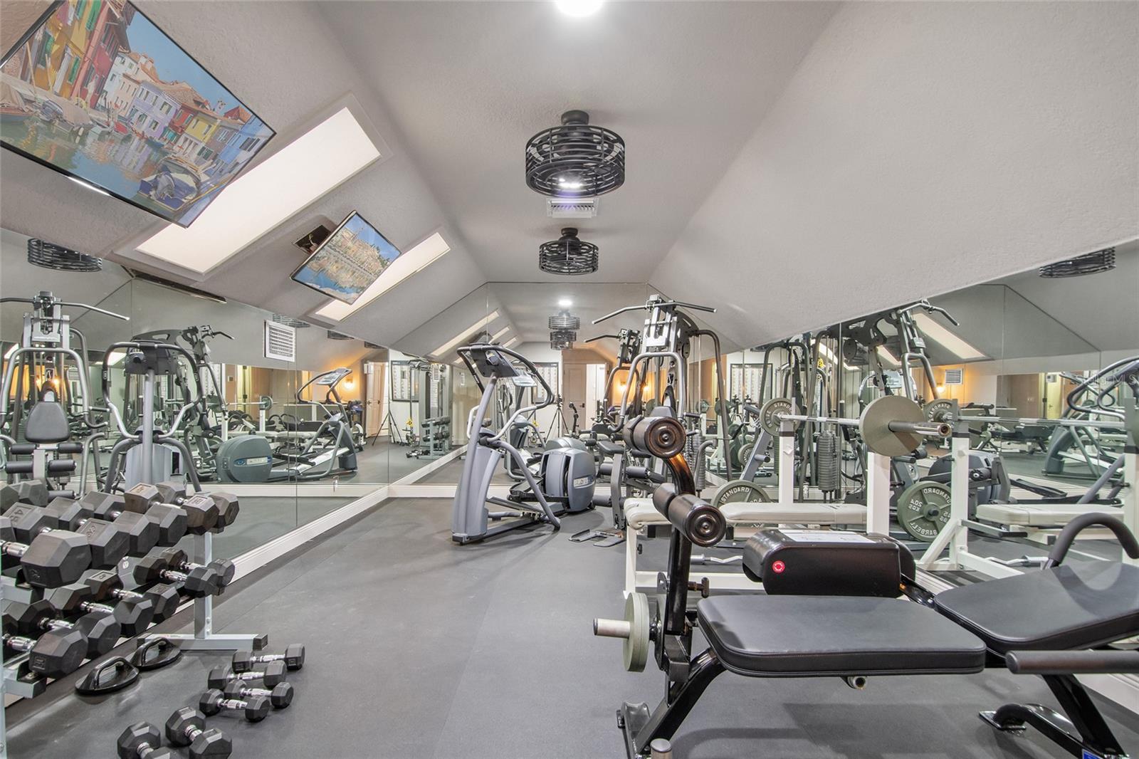 KEENES POINTE - Residential