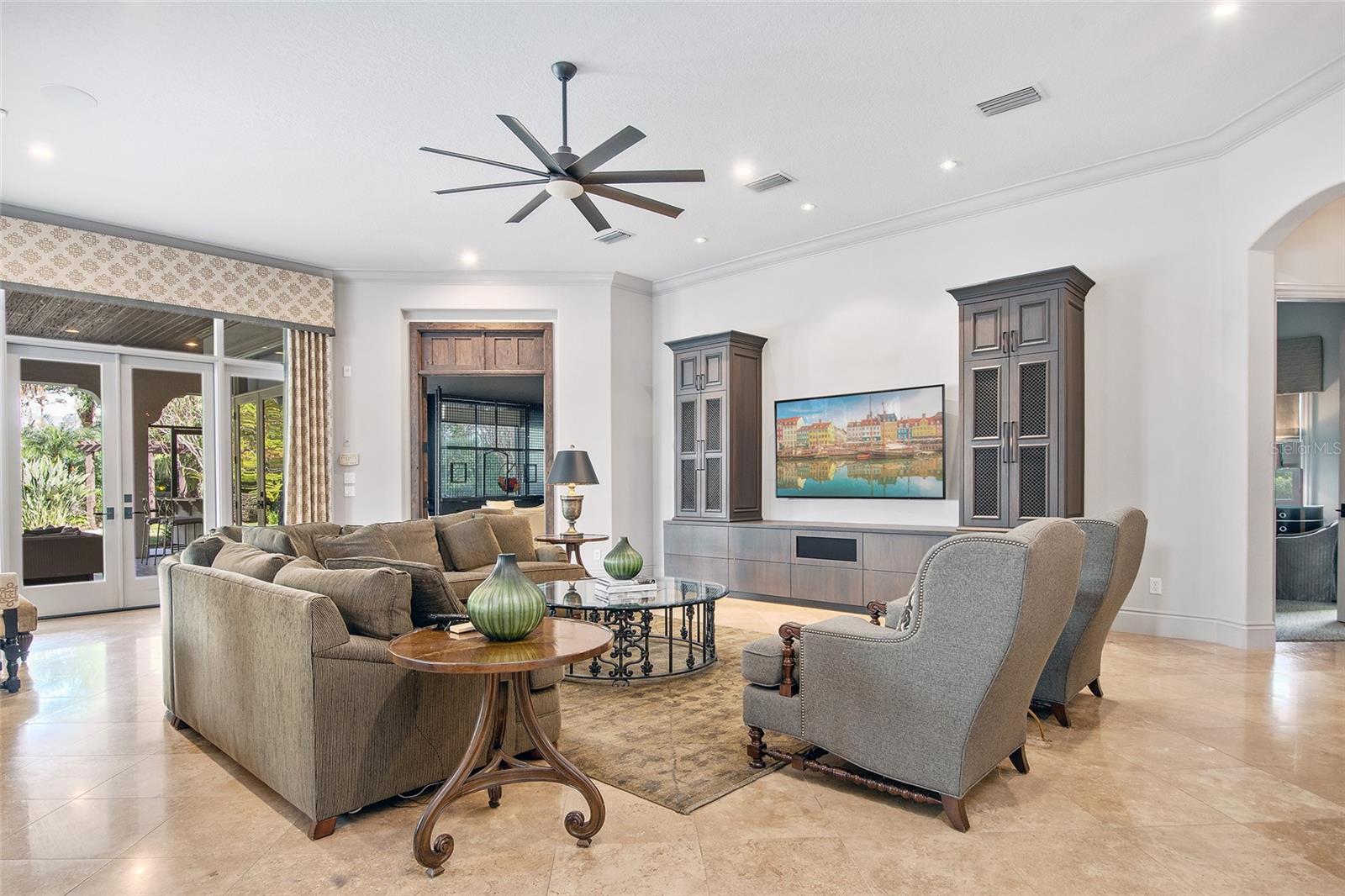 KEENES POINTE - Residential