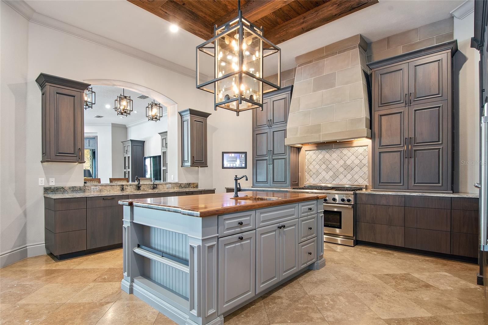 KEENES POINTE - Residential