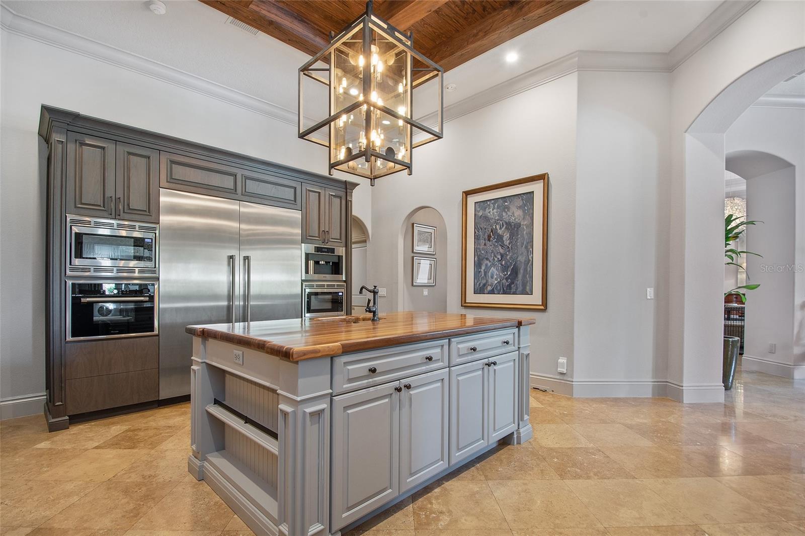 KEENES POINTE - Residential
