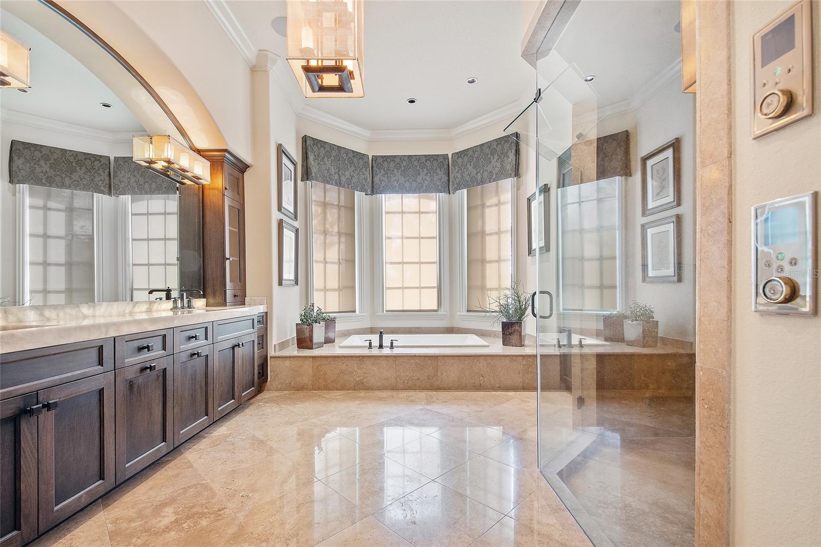 KEENES POINTE - Residential
