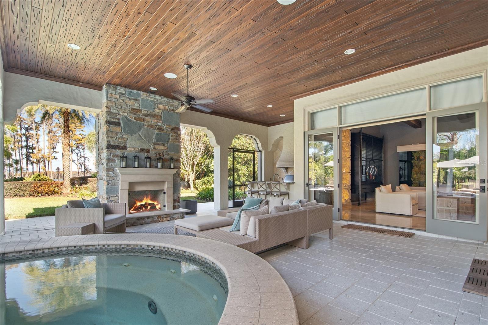 KEENES POINTE - Residential