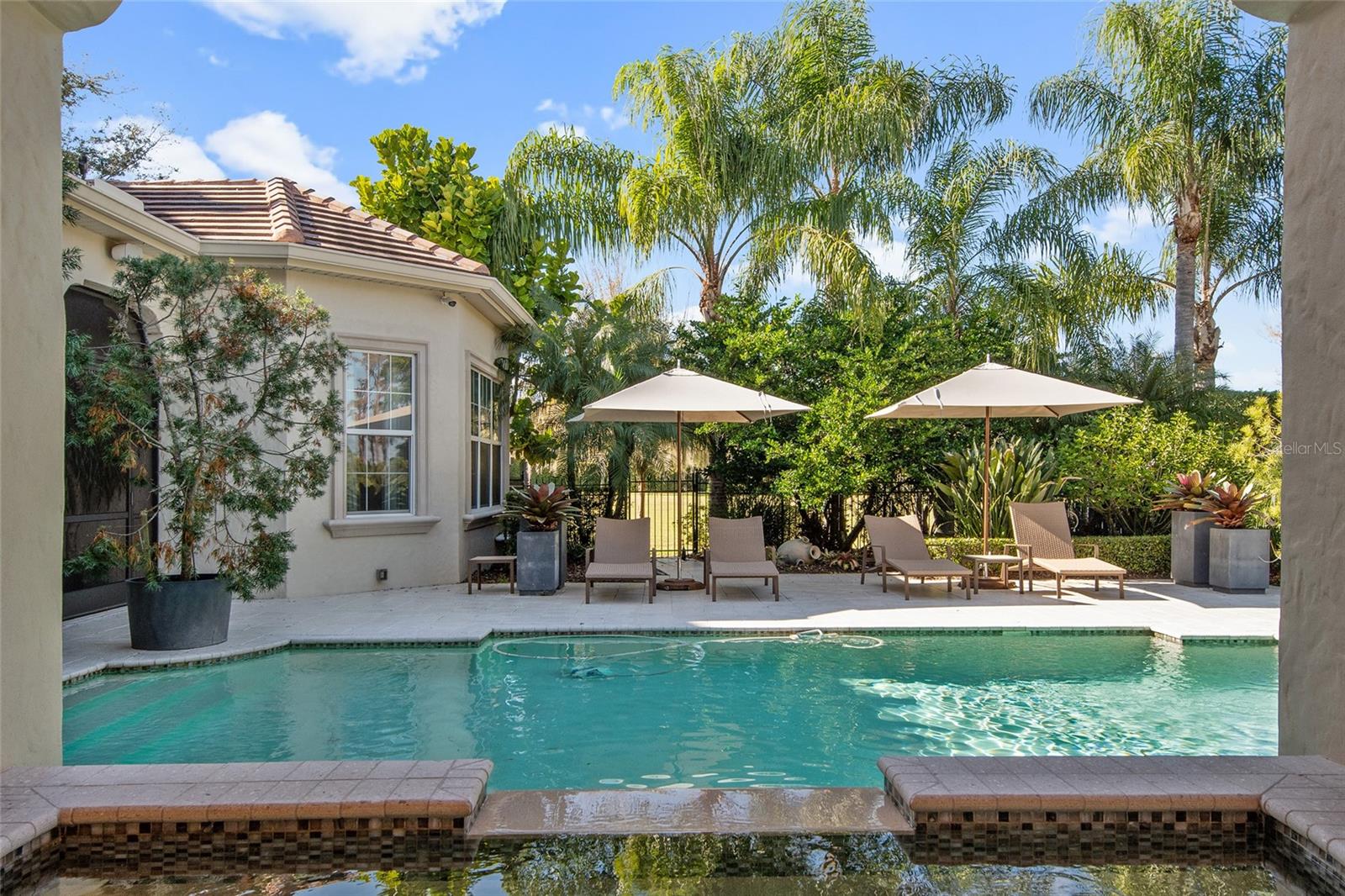 KEENES POINTE - Residential