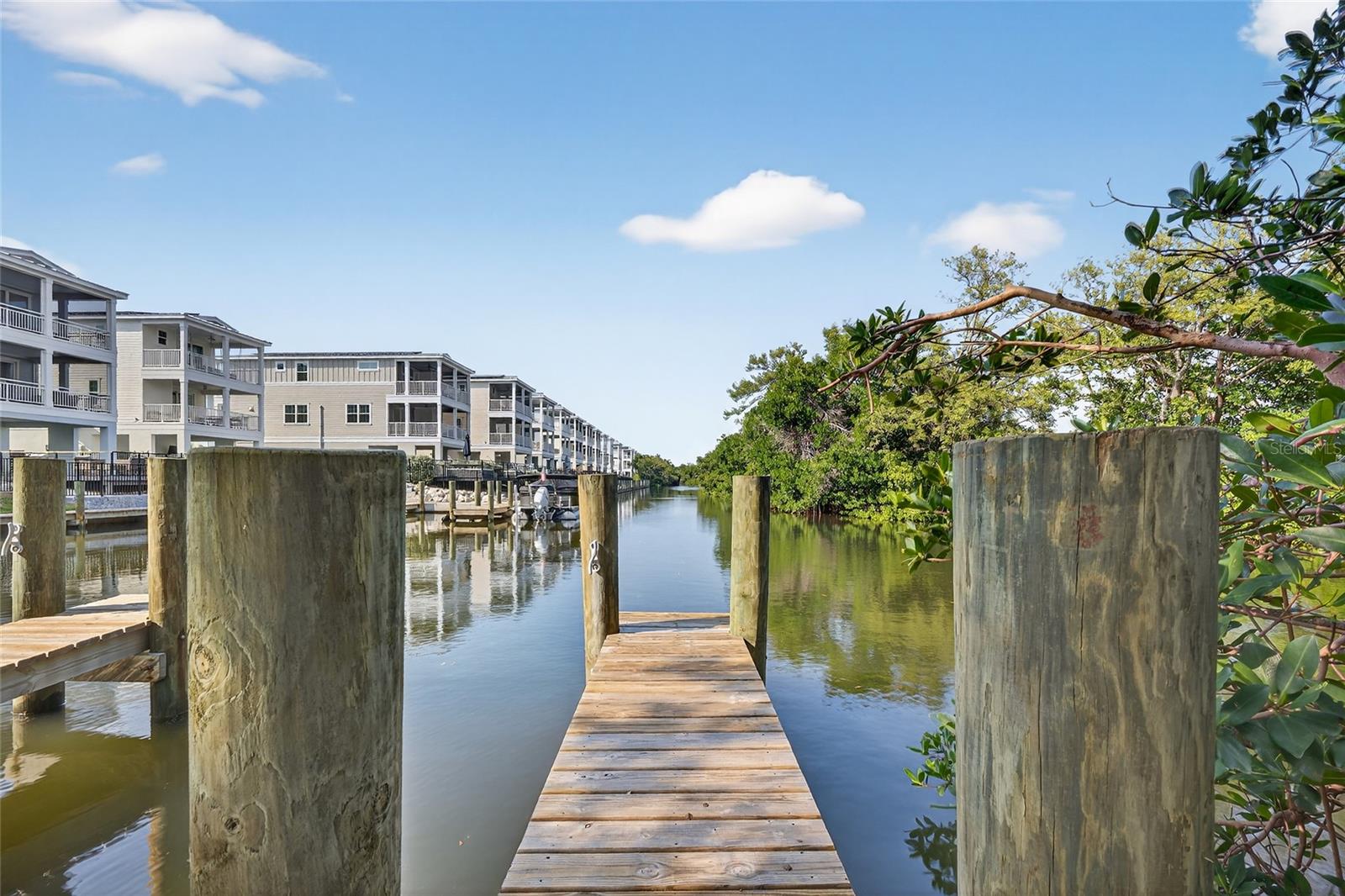 HUNTERS POINT - Residential