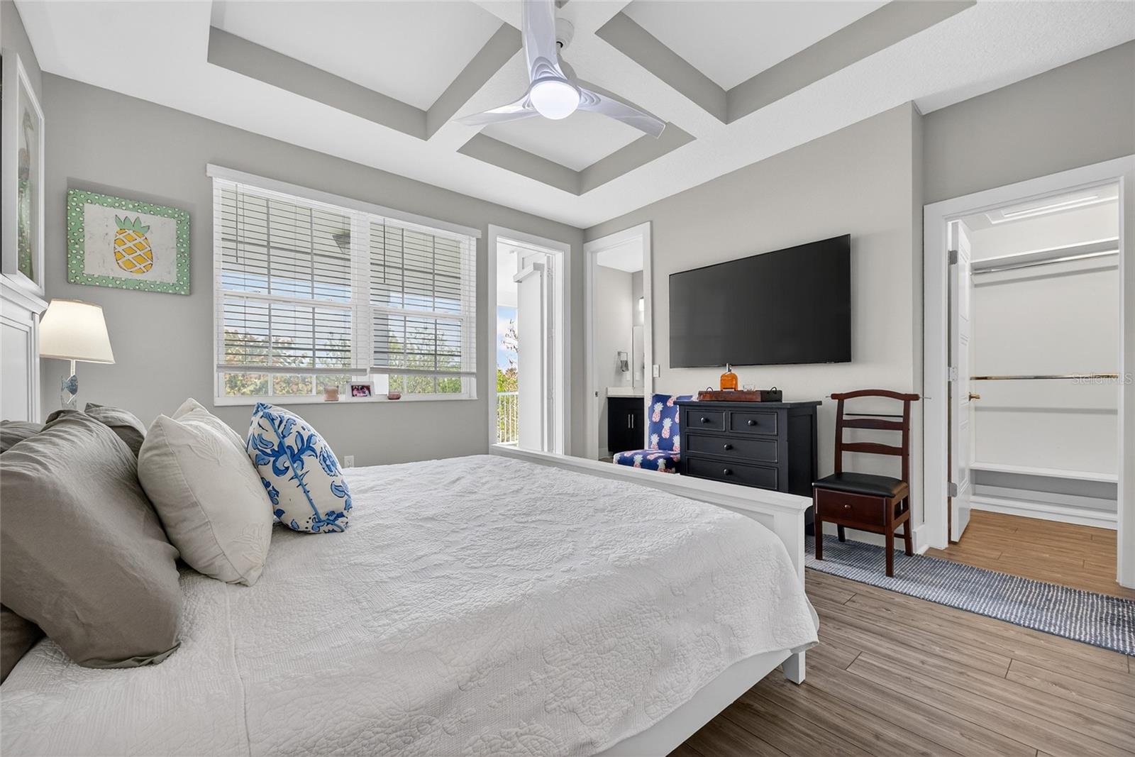 HUNTERS POINT - Residential