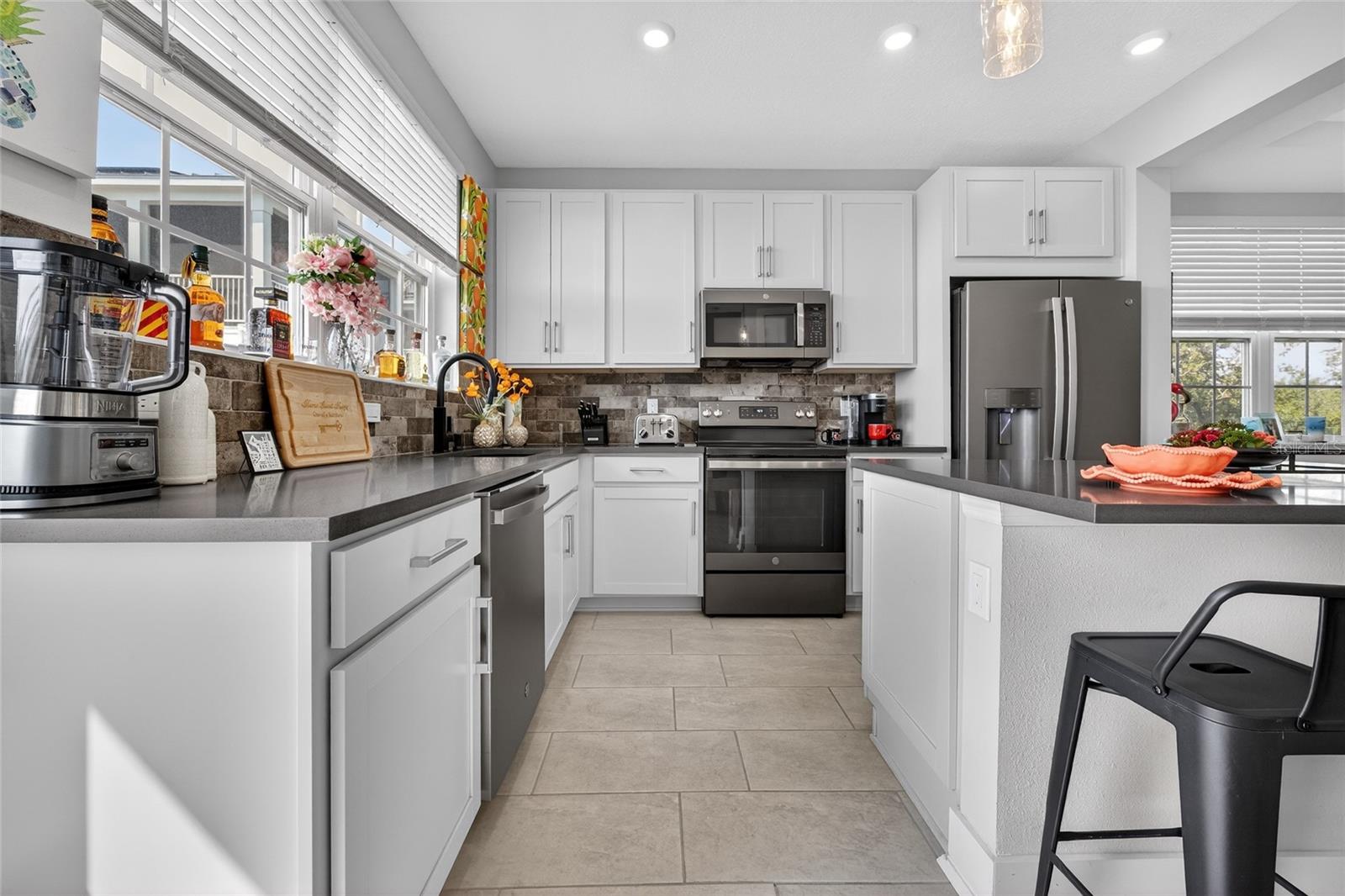 HUNTERS POINT - Residential