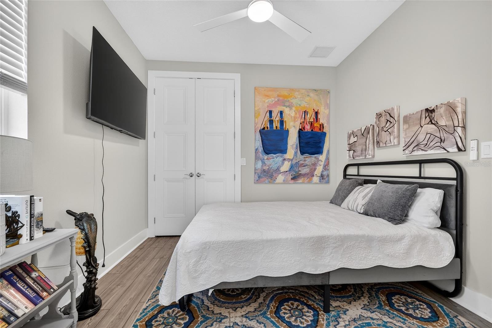 HUNTERS POINT - Residential