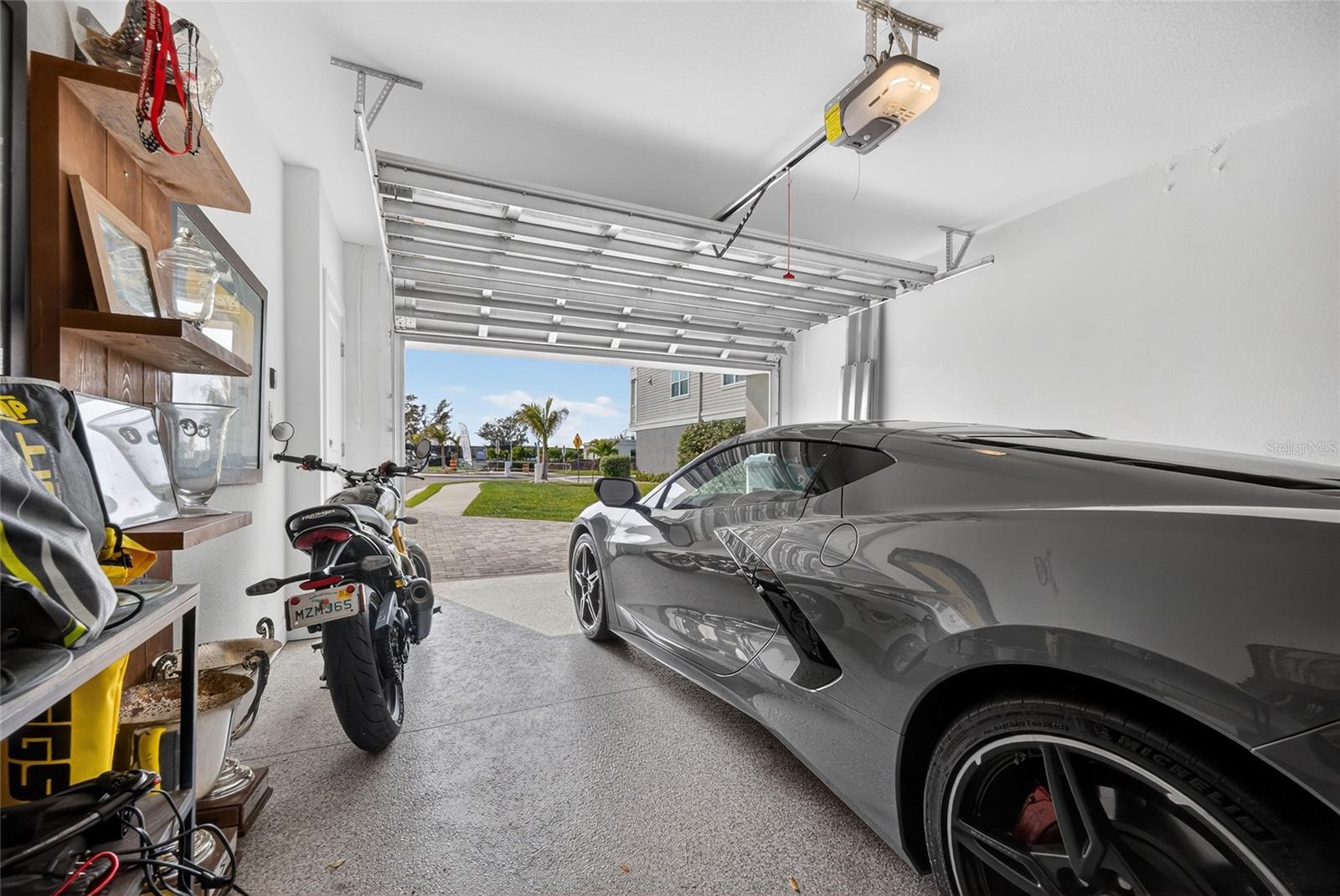 HUNTERS POINT - Residential