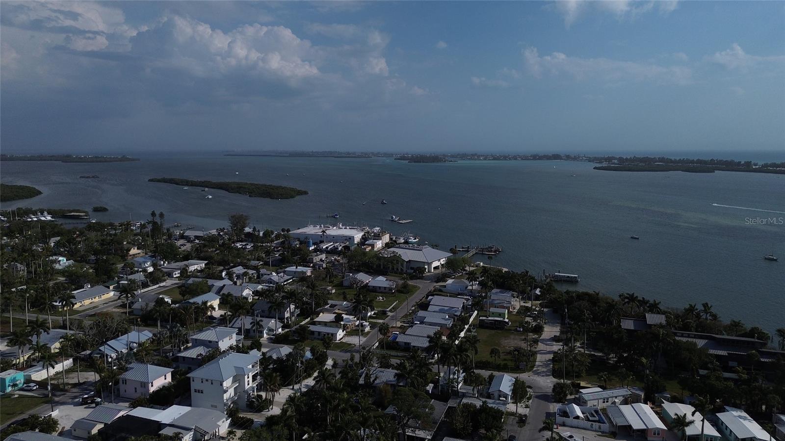 HUNTERS POINT - Residential