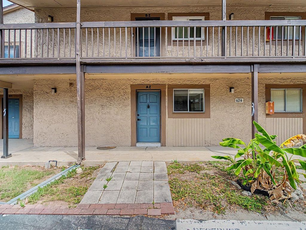 Photo of 6314 Newtown Circle #14/A2, Tampa, FL 33615 (MLS # TB8493160)