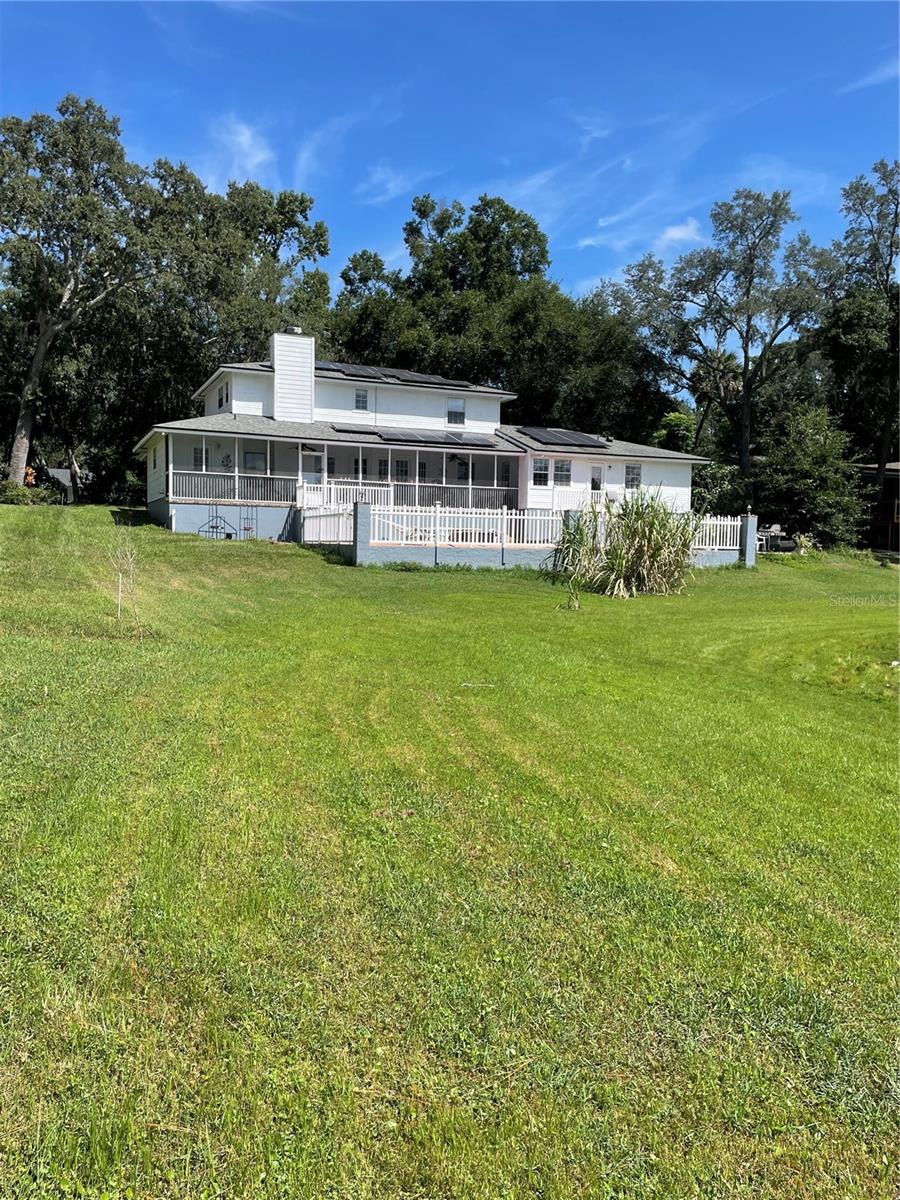 429 CARDINAL OAKS COURT