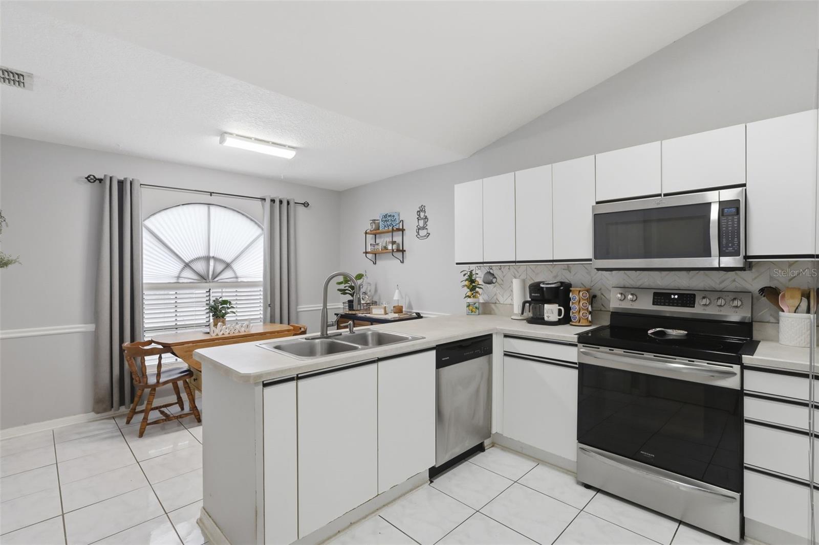 DELTONA LAKES UNIT 41 - Residential