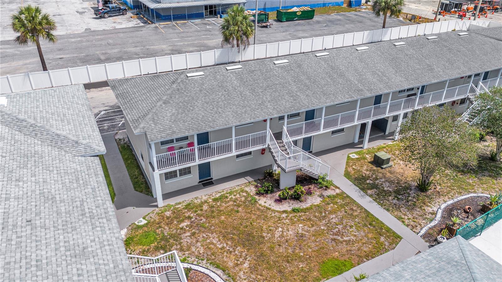 MT DORA COMMONS - Residential