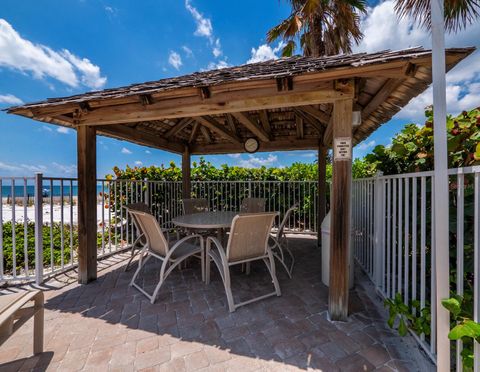 A home in LONGBOAT KEY