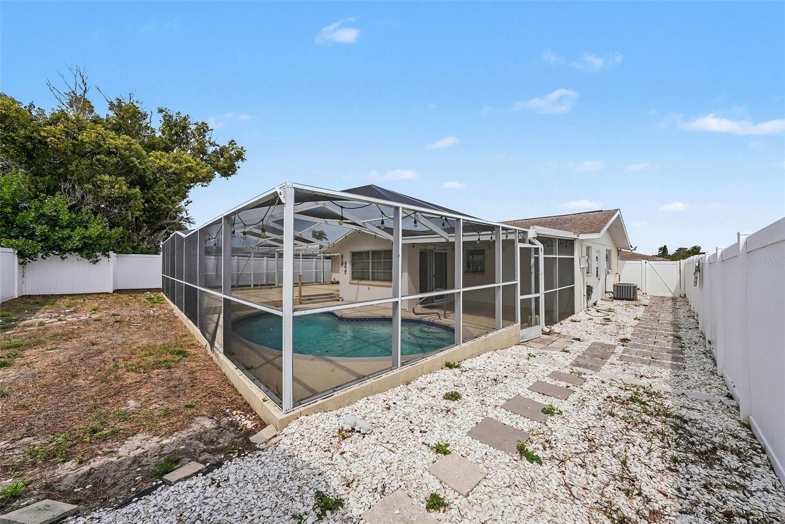 JASMINE LAKES - Residential