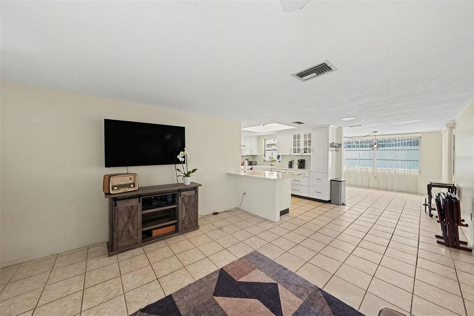 JASMINE LAKES - Residential