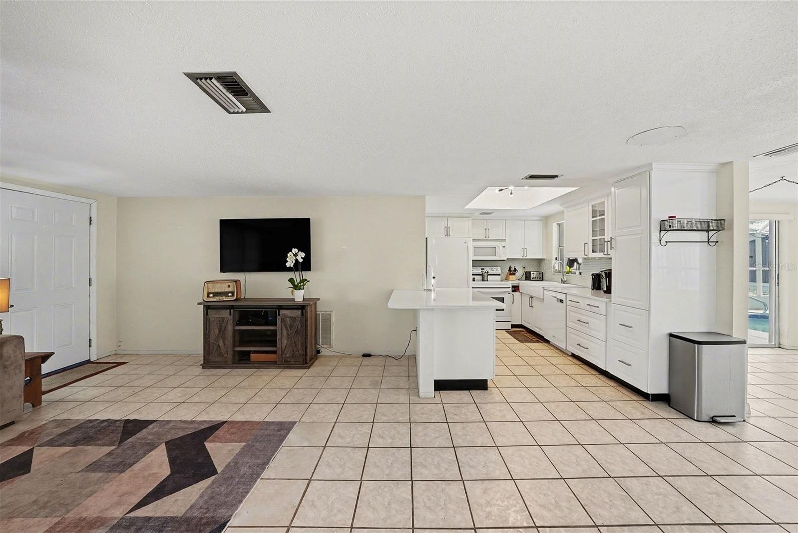 JASMINE LAKES - Residential