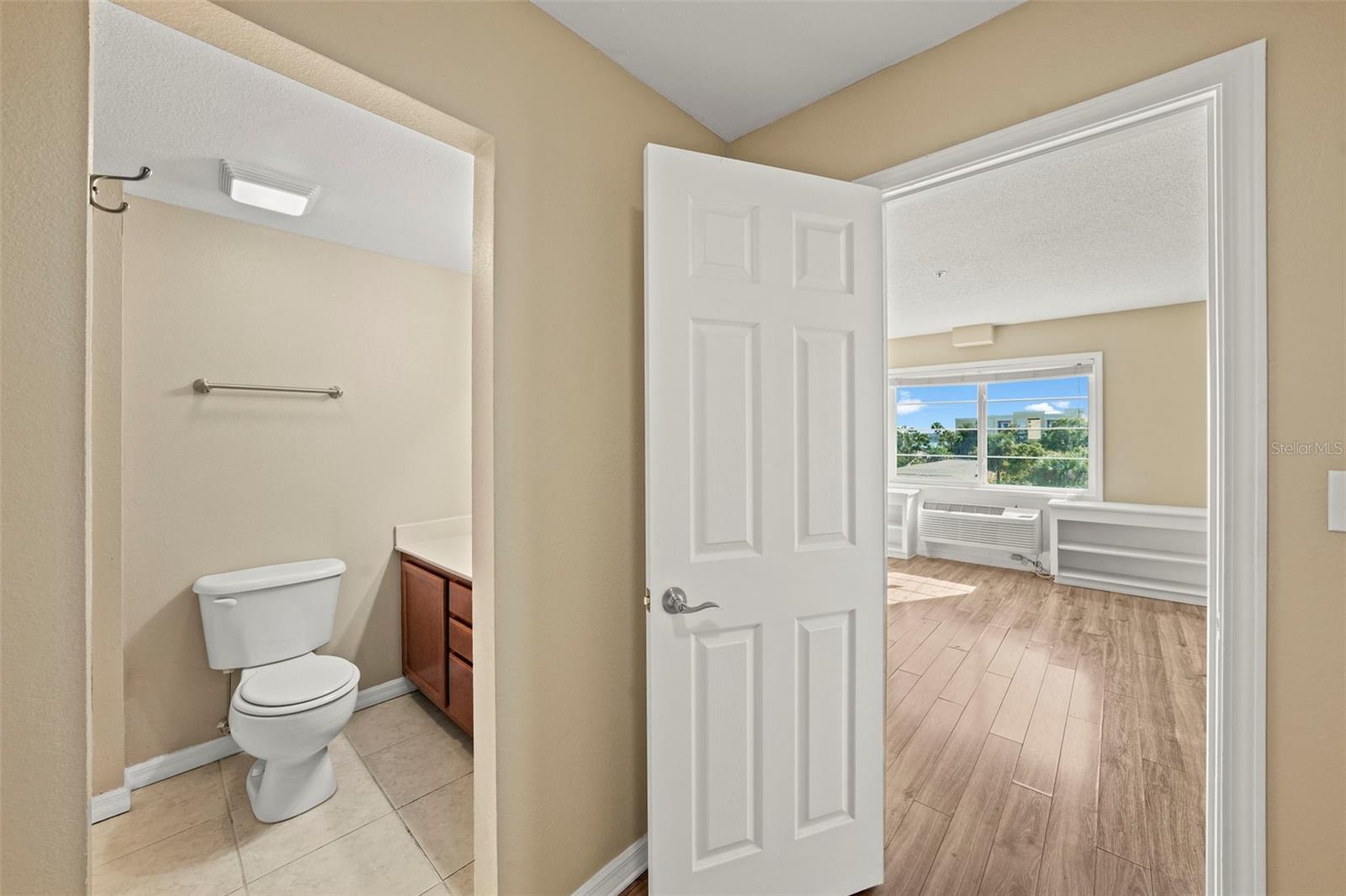 HYDE PARK TOWERS A CONDO - Residential Lease