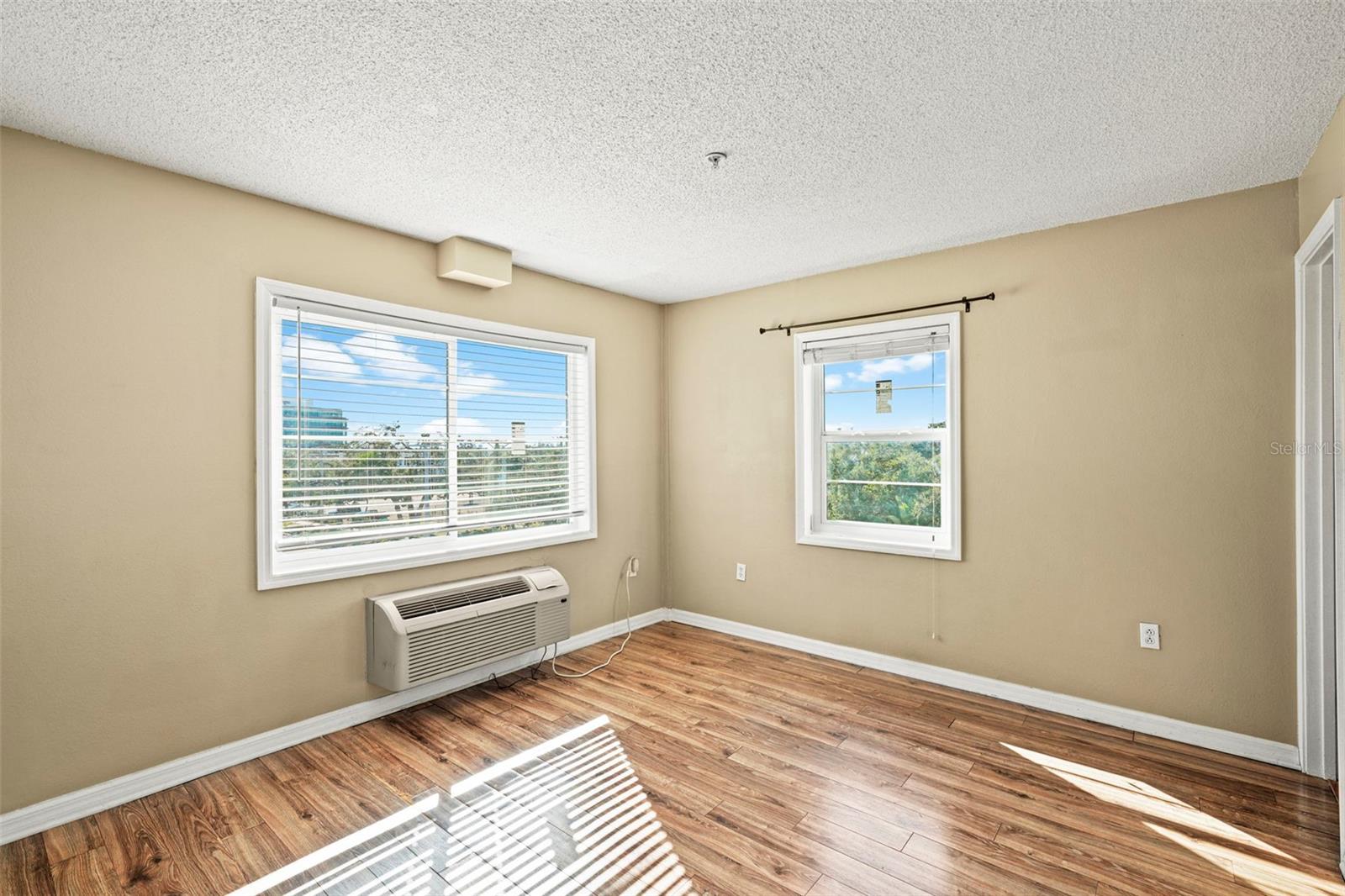 HYDE PARK TOWERS A CONDO - Residential Lease