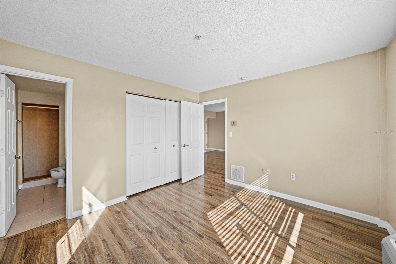 HYDE PARK TOWERS A CONDO - Residential Lease