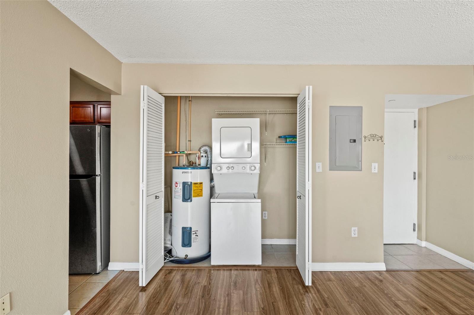 HYDE PARK TOWERS A CONDO - Residential Lease