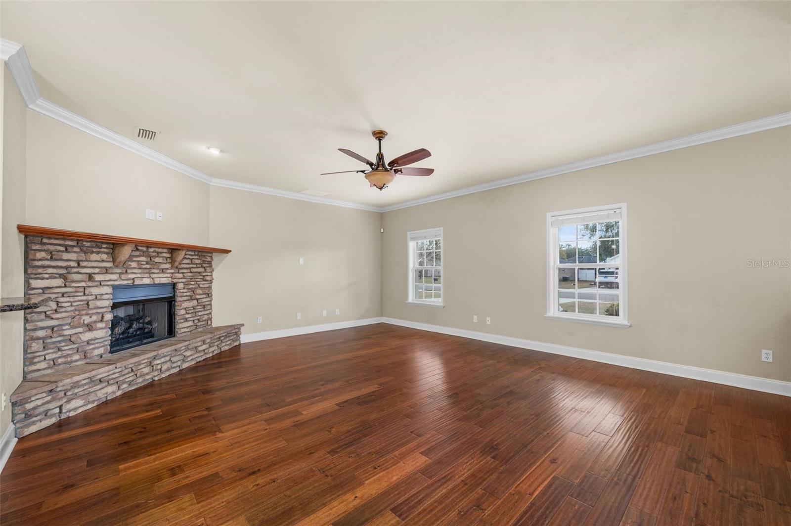 VILLAS AT COUNTRY WAY - Residential