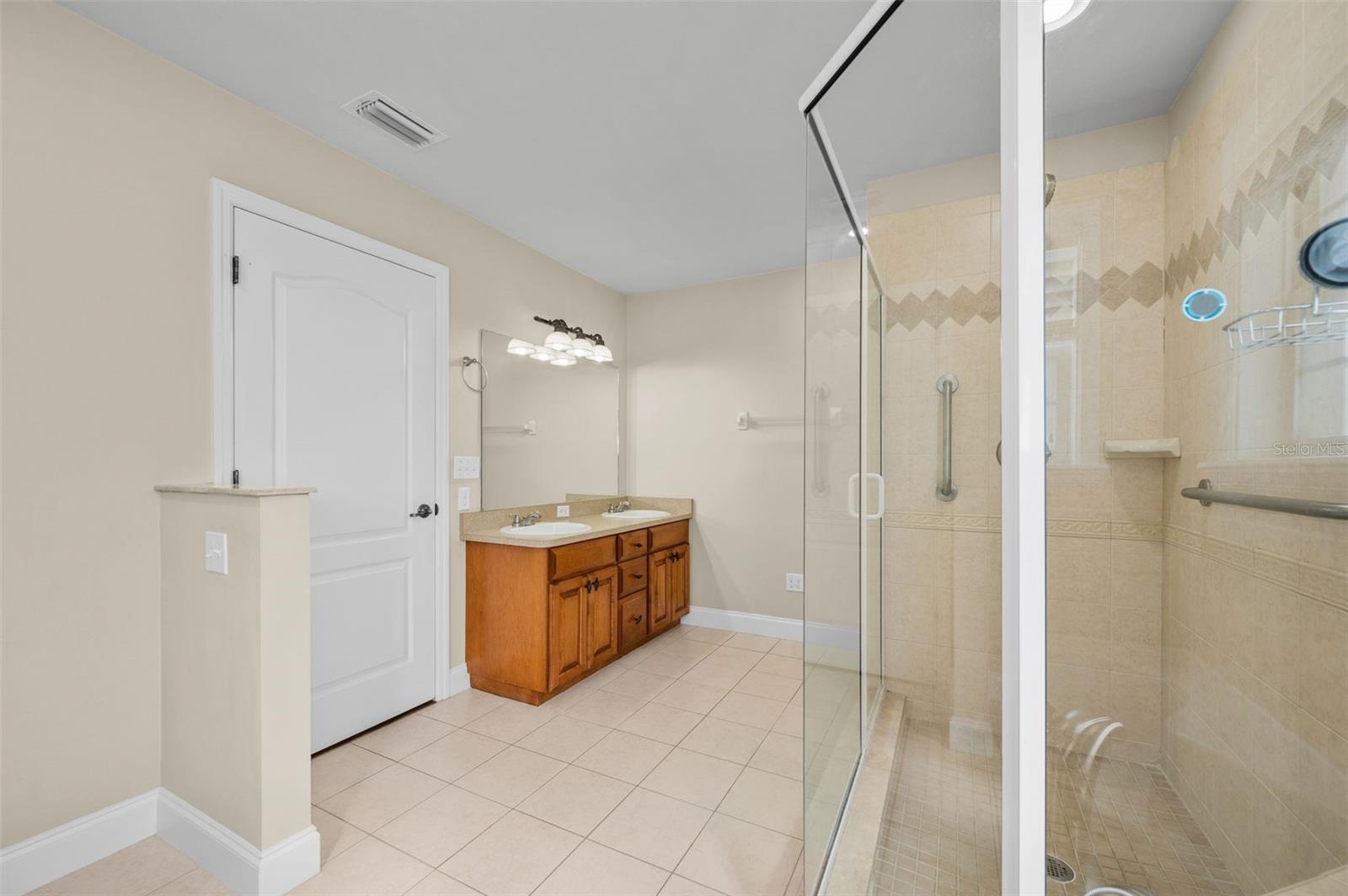 VILLAS AT COUNTRY WAY - Residential