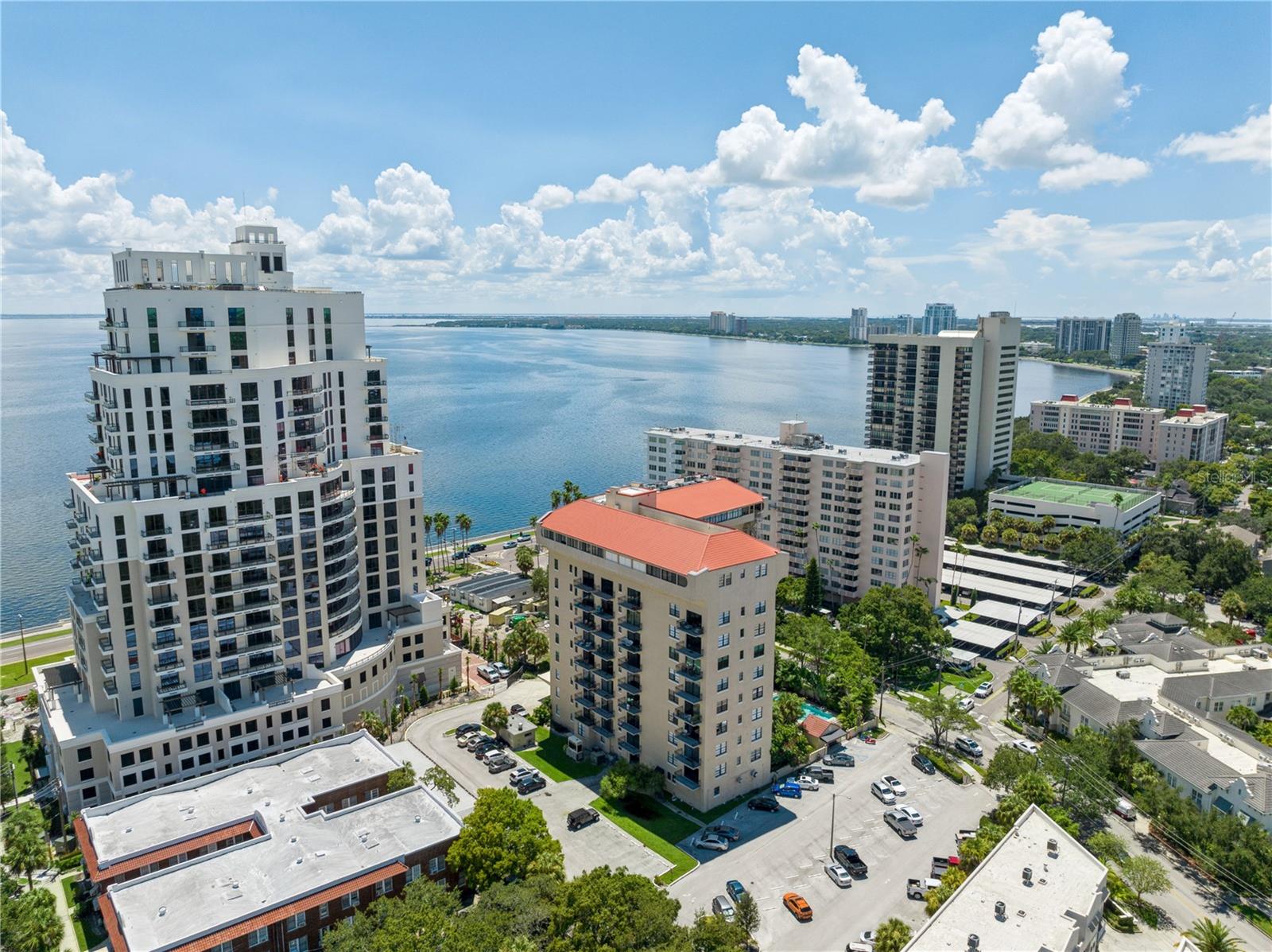 2109 BAYSHORE BOULEVARD 704